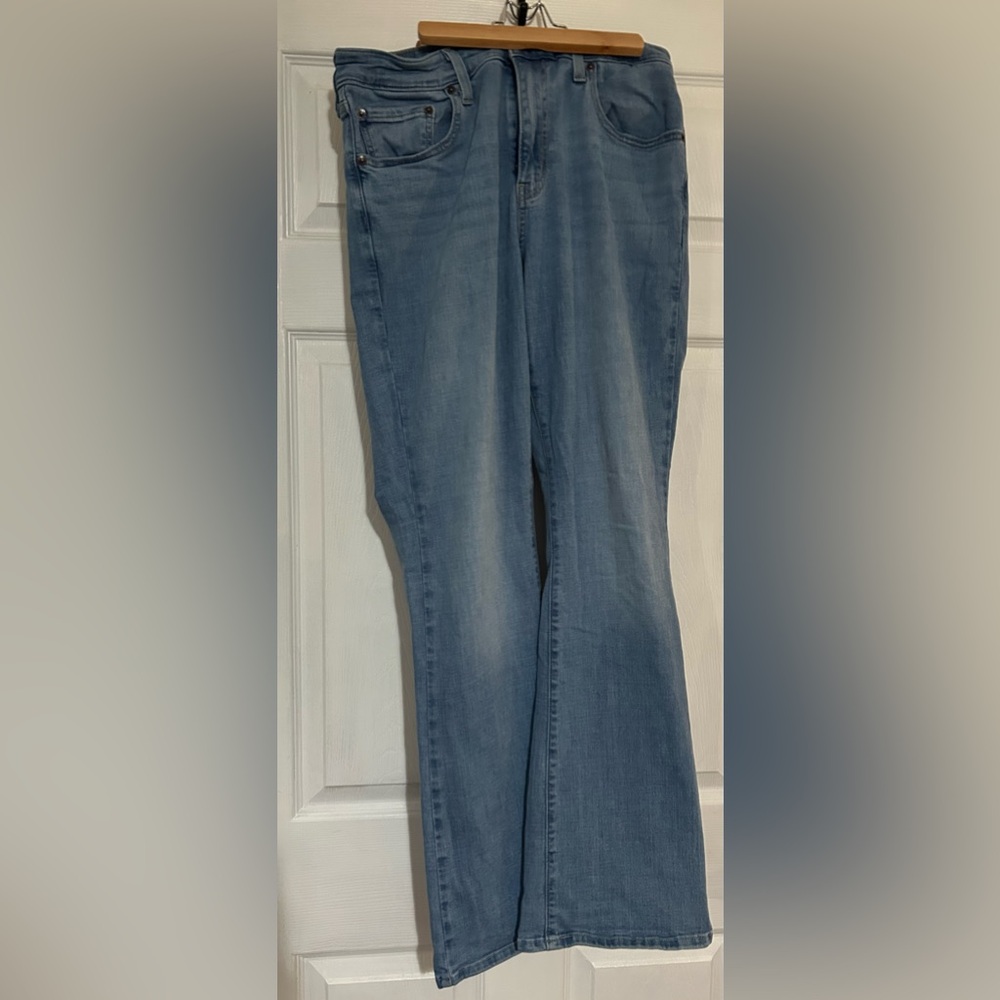 Levi's 725 high rise bootcut Light Blue Flare Jeans